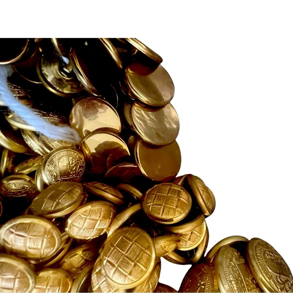 Lot of Vintage Gold Tone Buttons - Picture 6 of 9